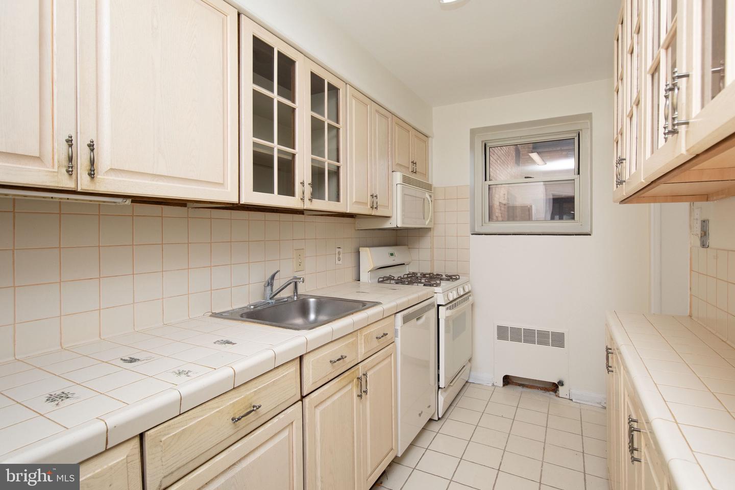 40 Old Lancaster Rd #407