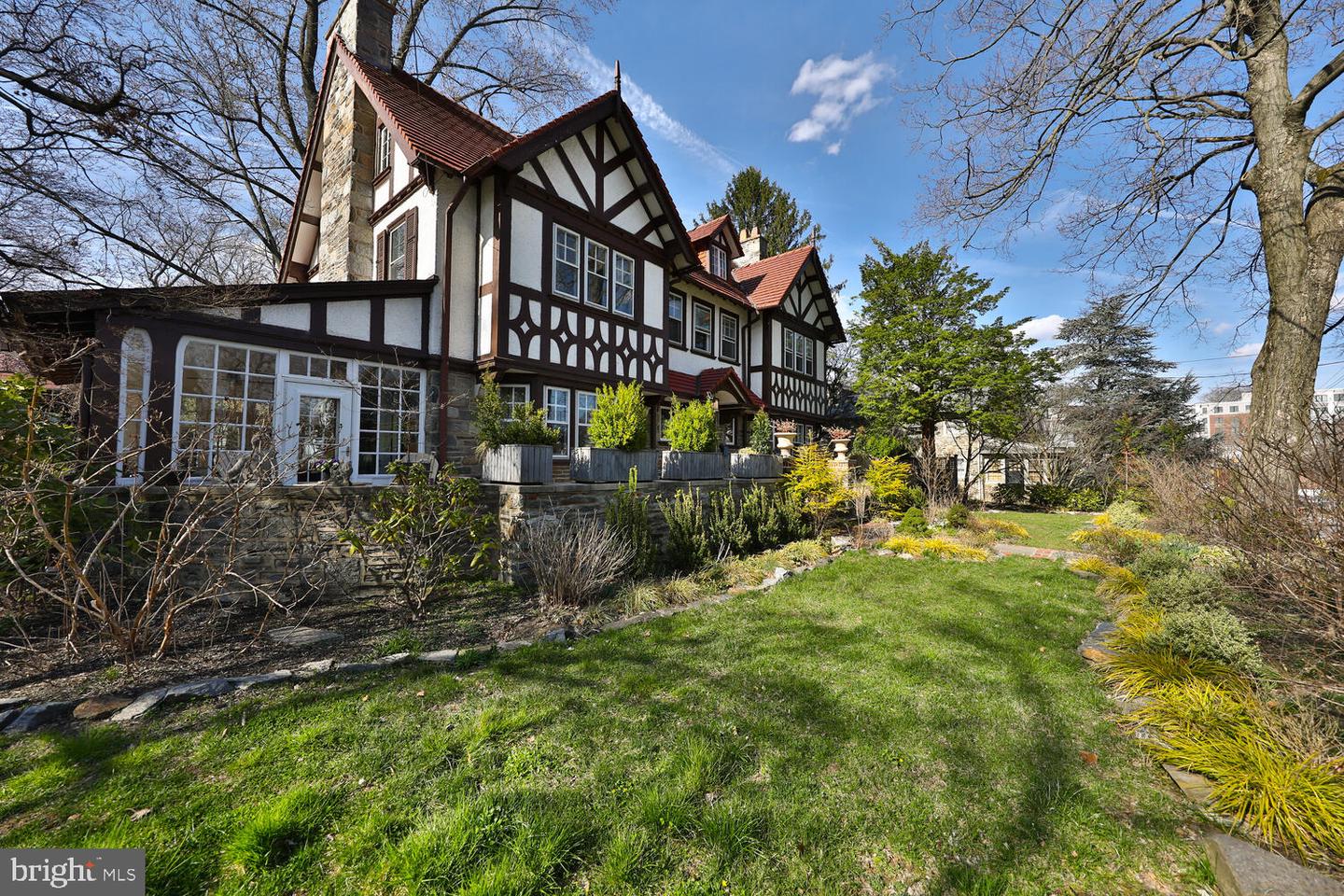 39 Union Ave