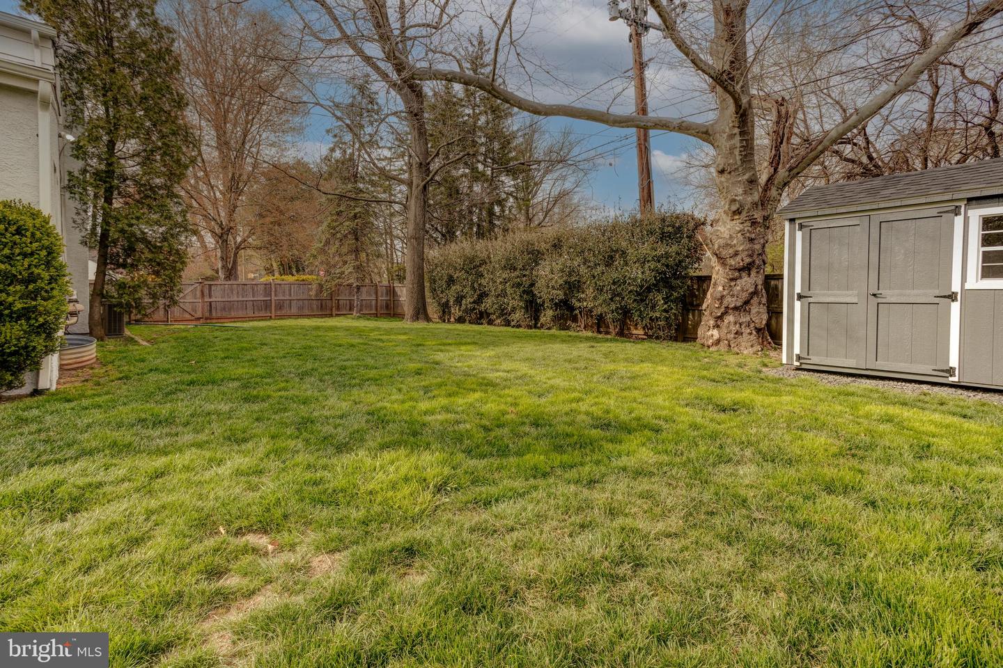 248 Arlingham Rd