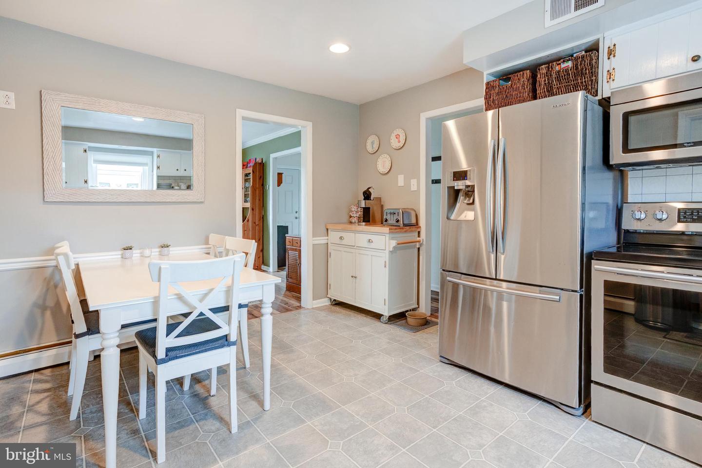 248 Arlingham Rd
