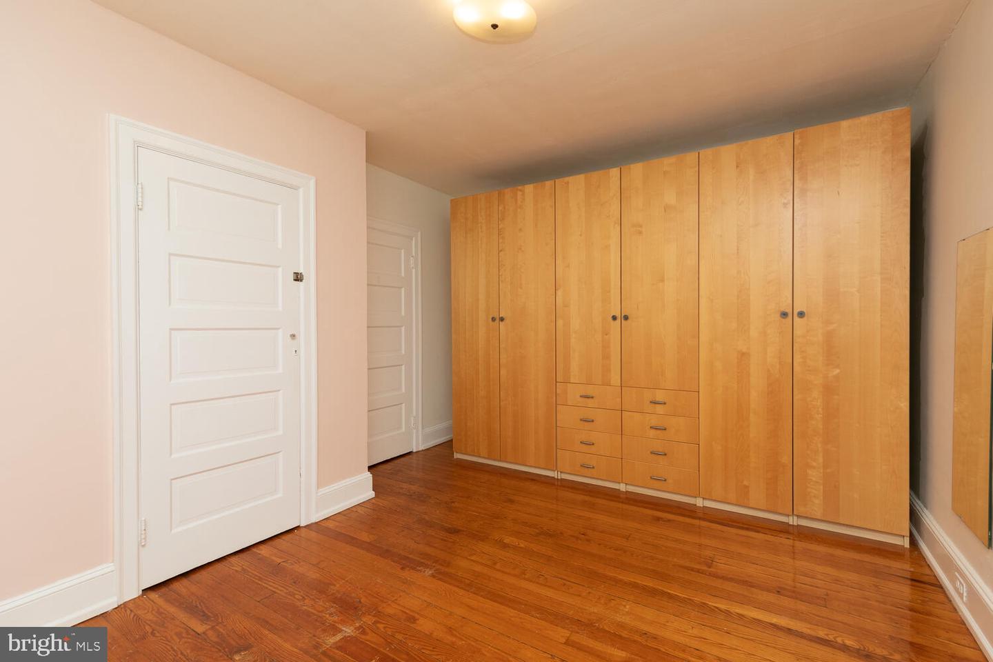 817 E Southampton Ave