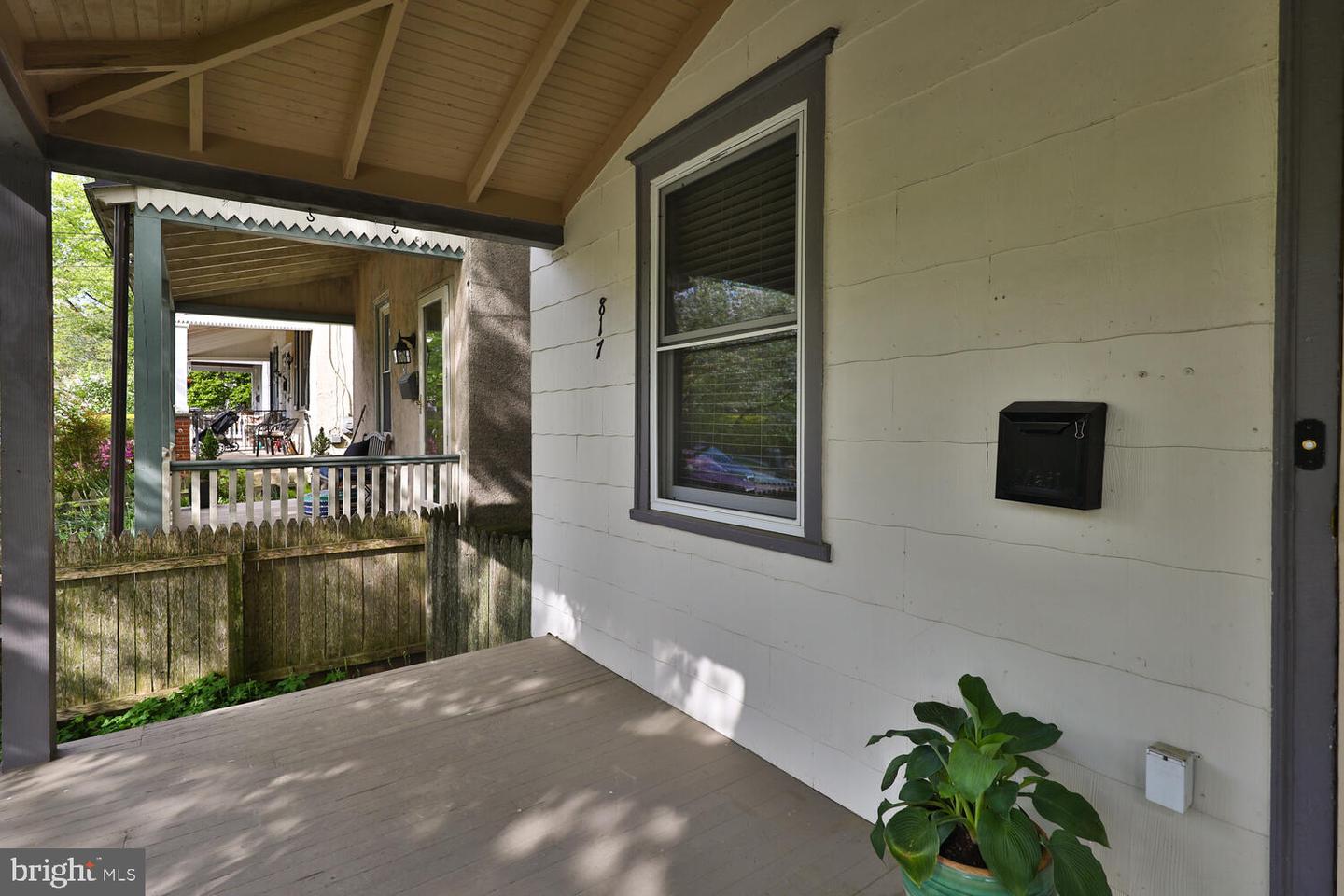 817 E Southampton Ave