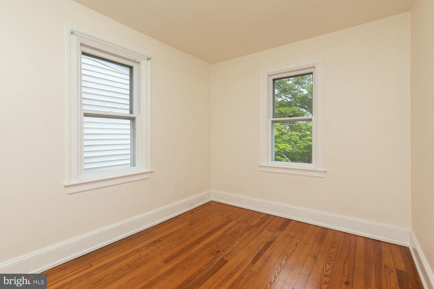 817 E Southampton Ave