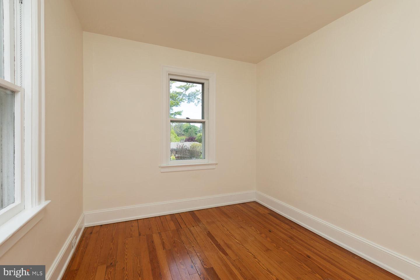 817 E Southampton Ave