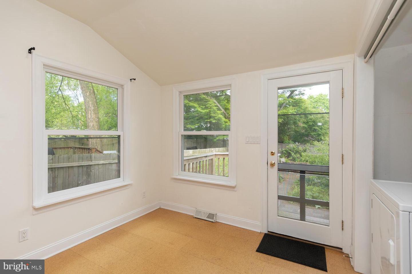 817 E Southampton Ave