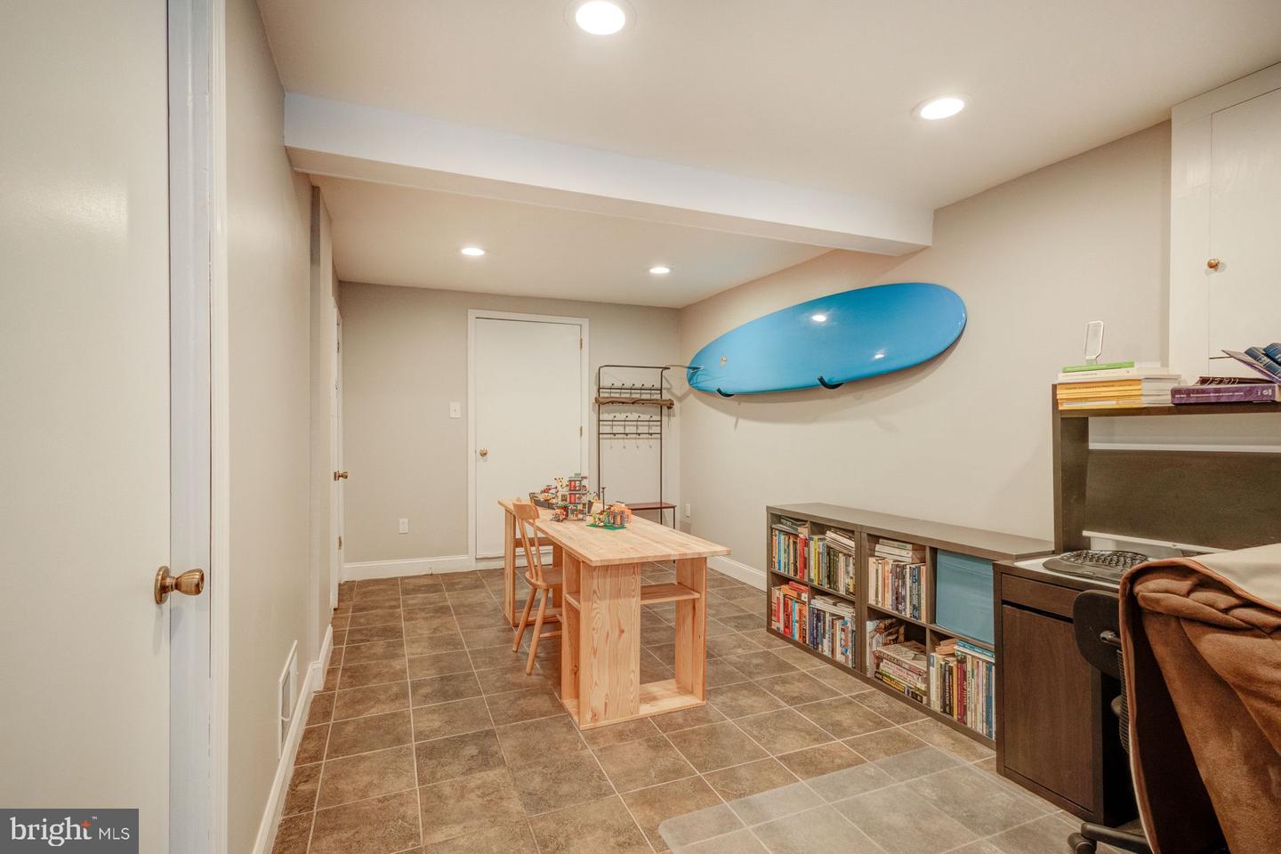 301 Poplar Rd
