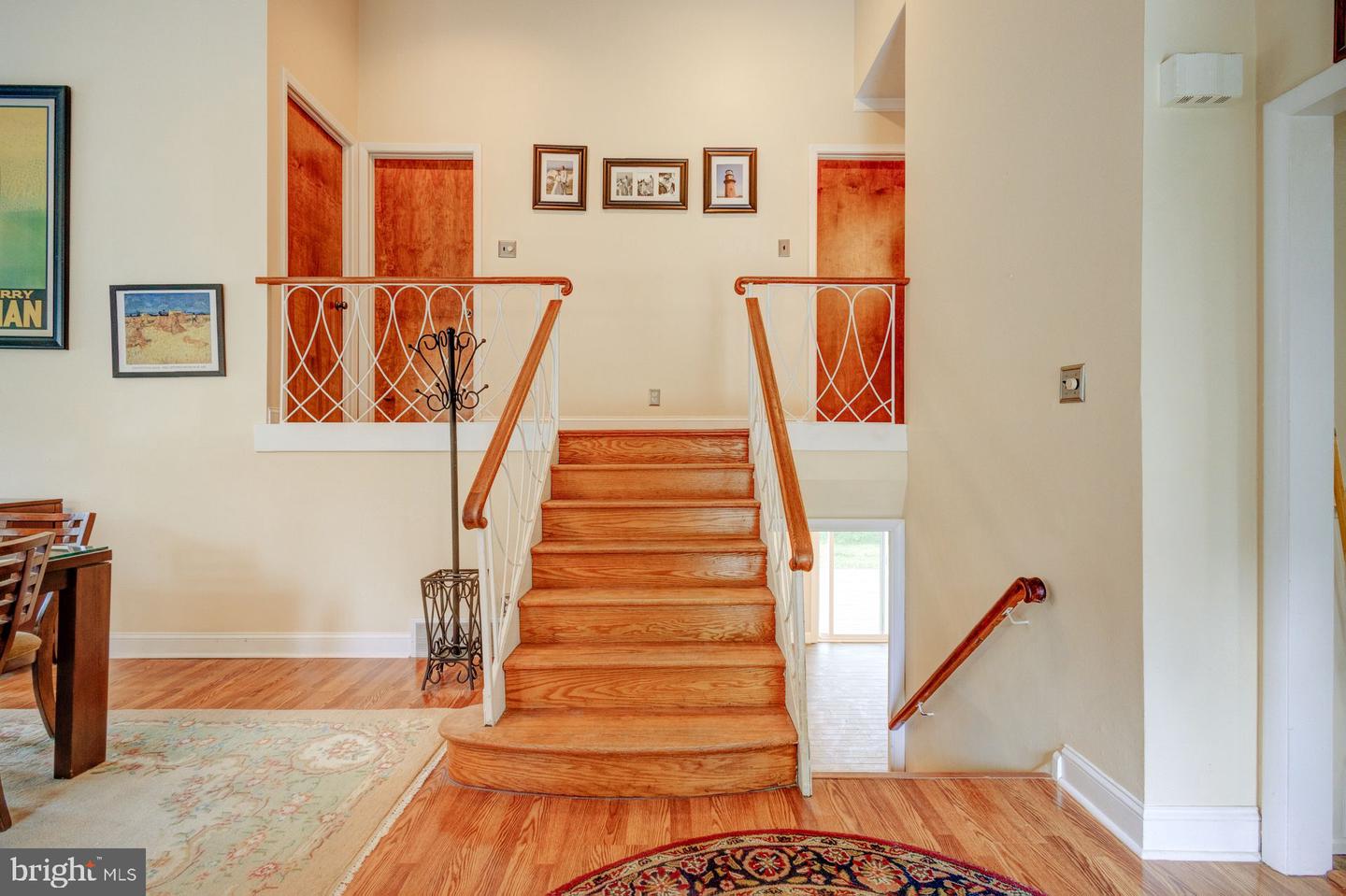 301 Poplar Rd