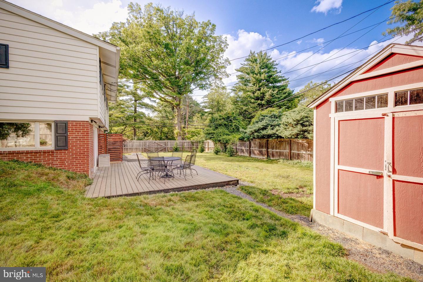 301 Poplar Rd