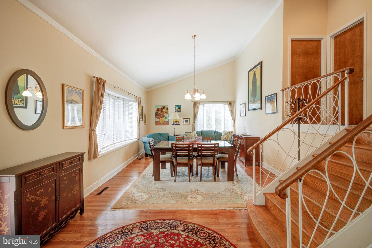 301 Poplar Rd