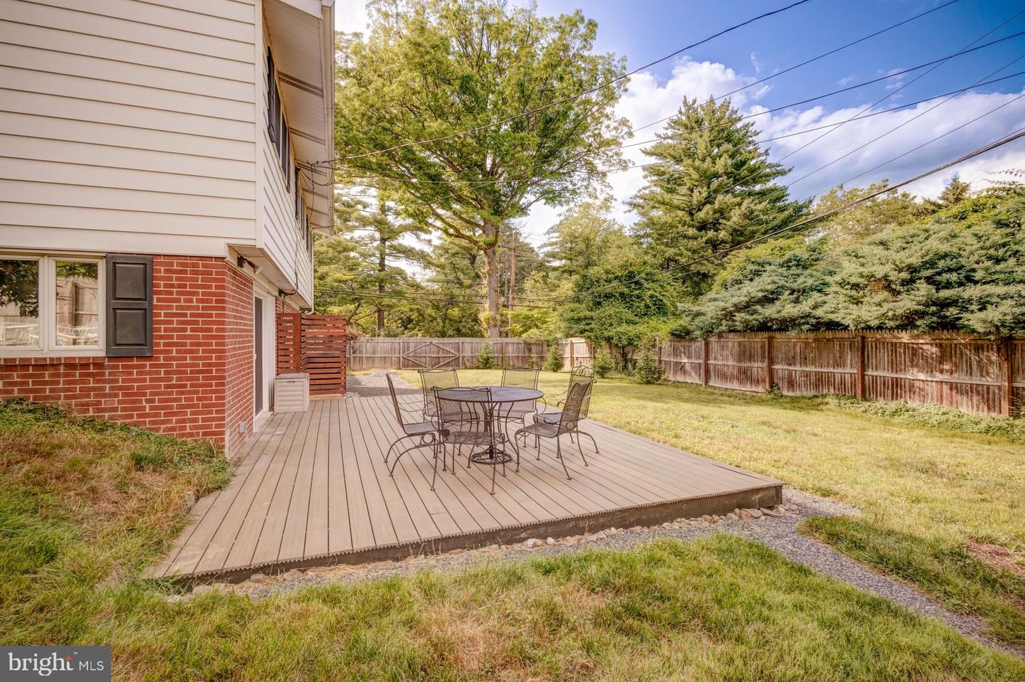301 Poplar Rd