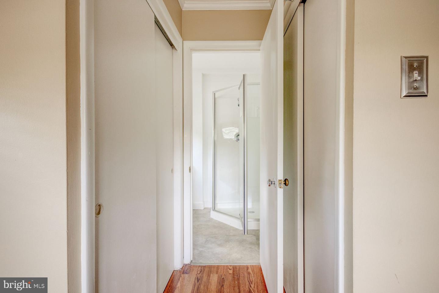 301 Poplar Rd