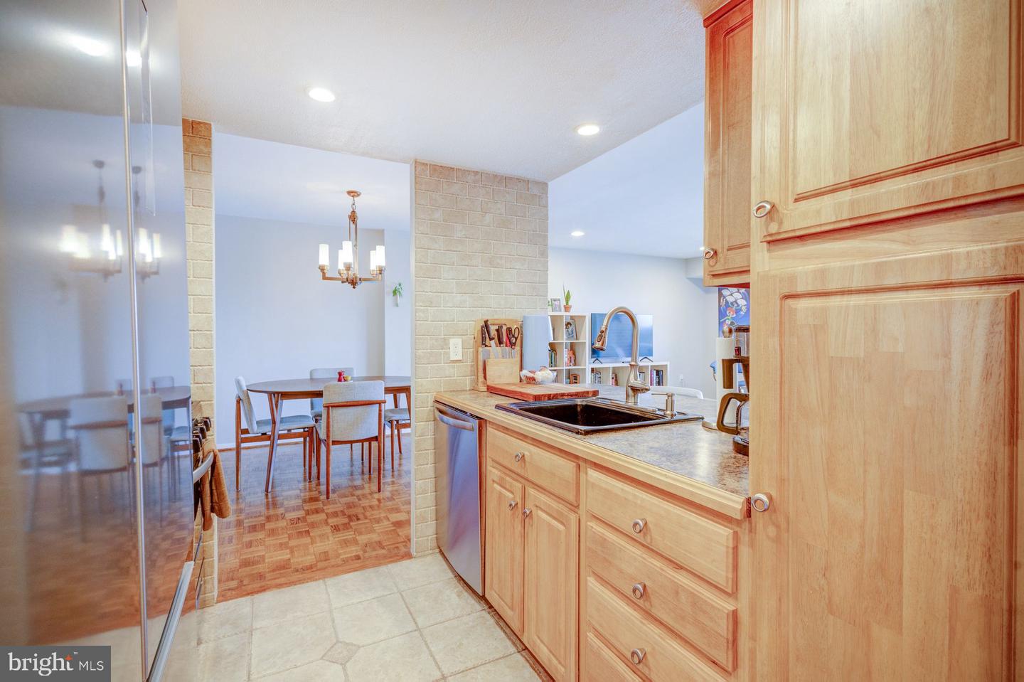 100 West Ave #802-W