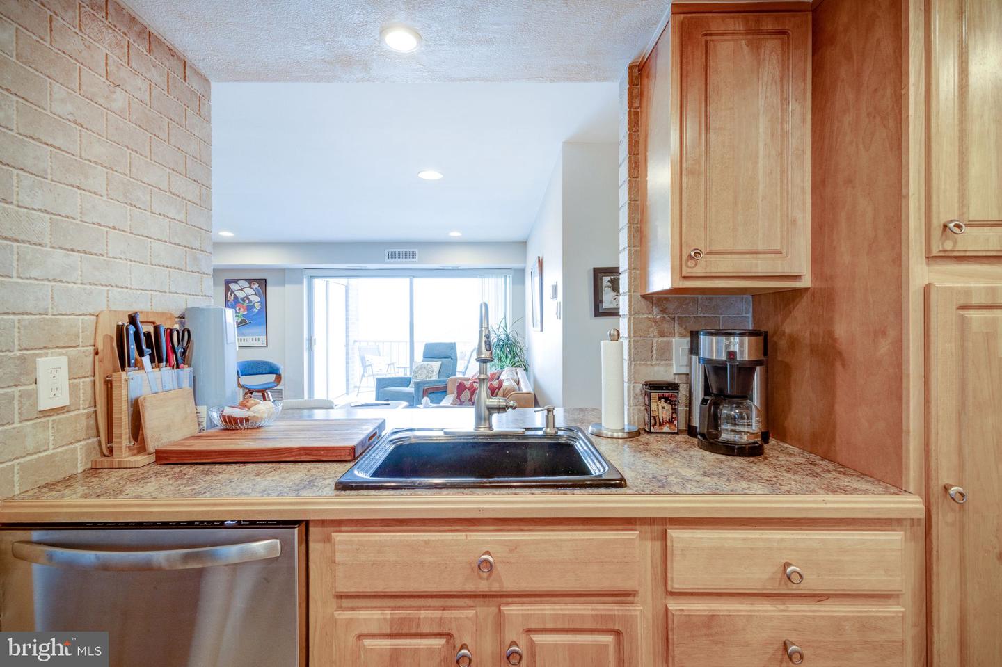 100 West Ave #802-W