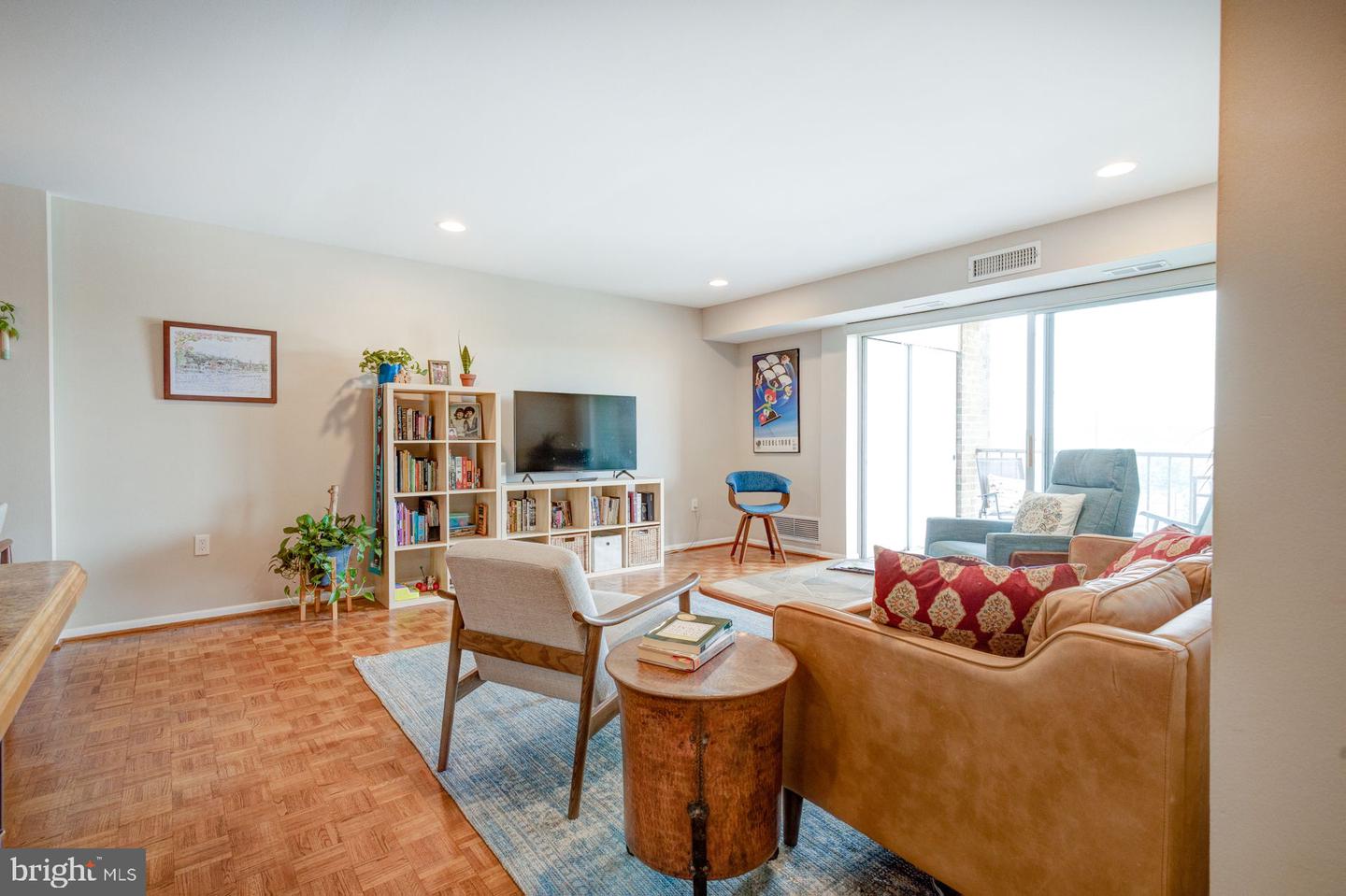 100 West Ave #802-W