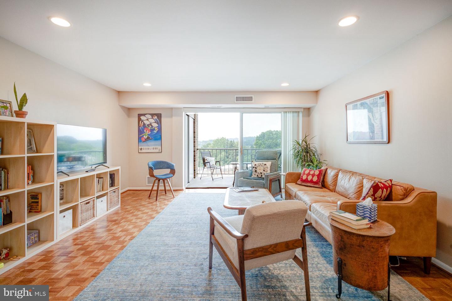 100 West Ave #802-W