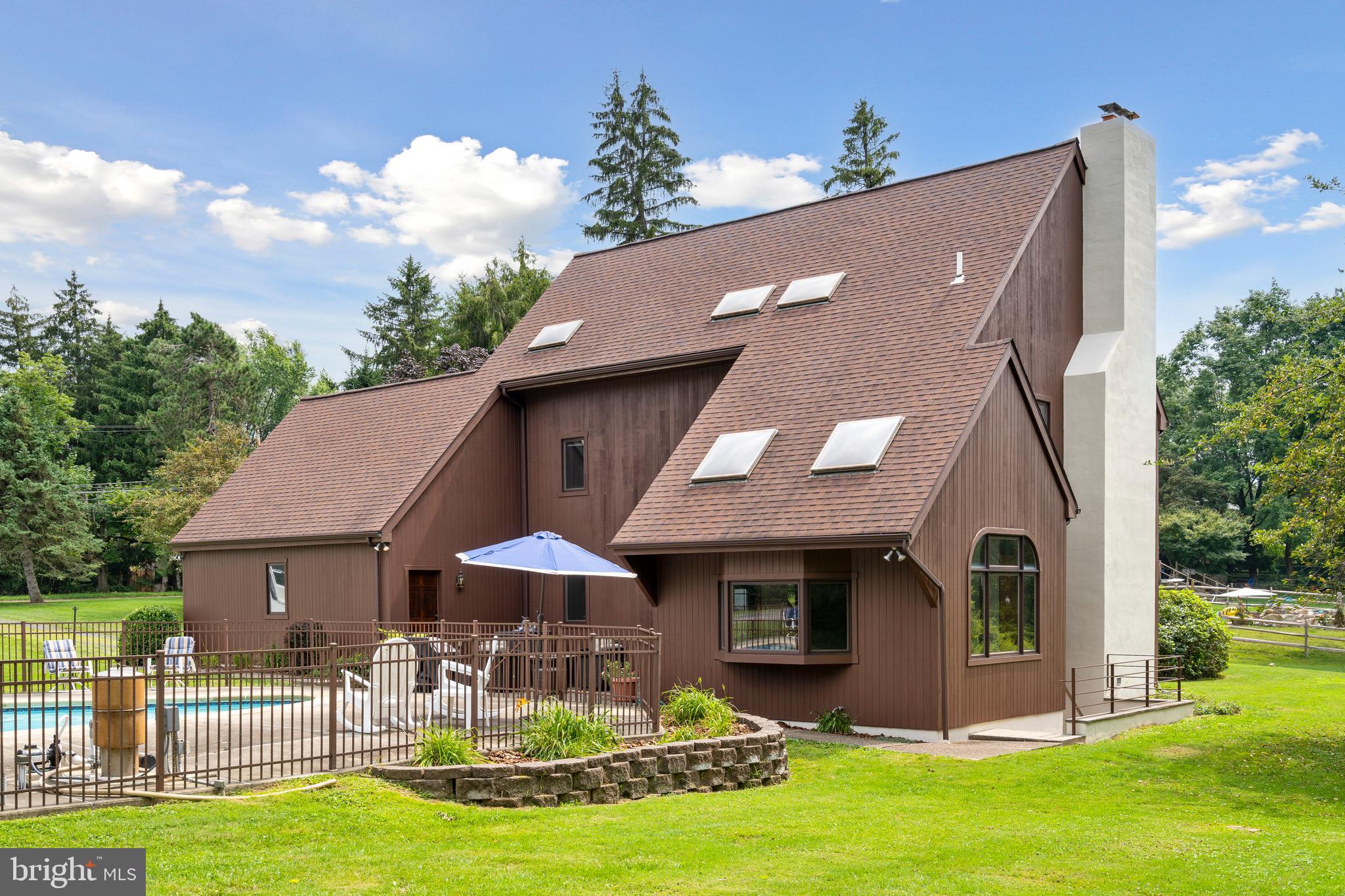 1911 Johnson Rd