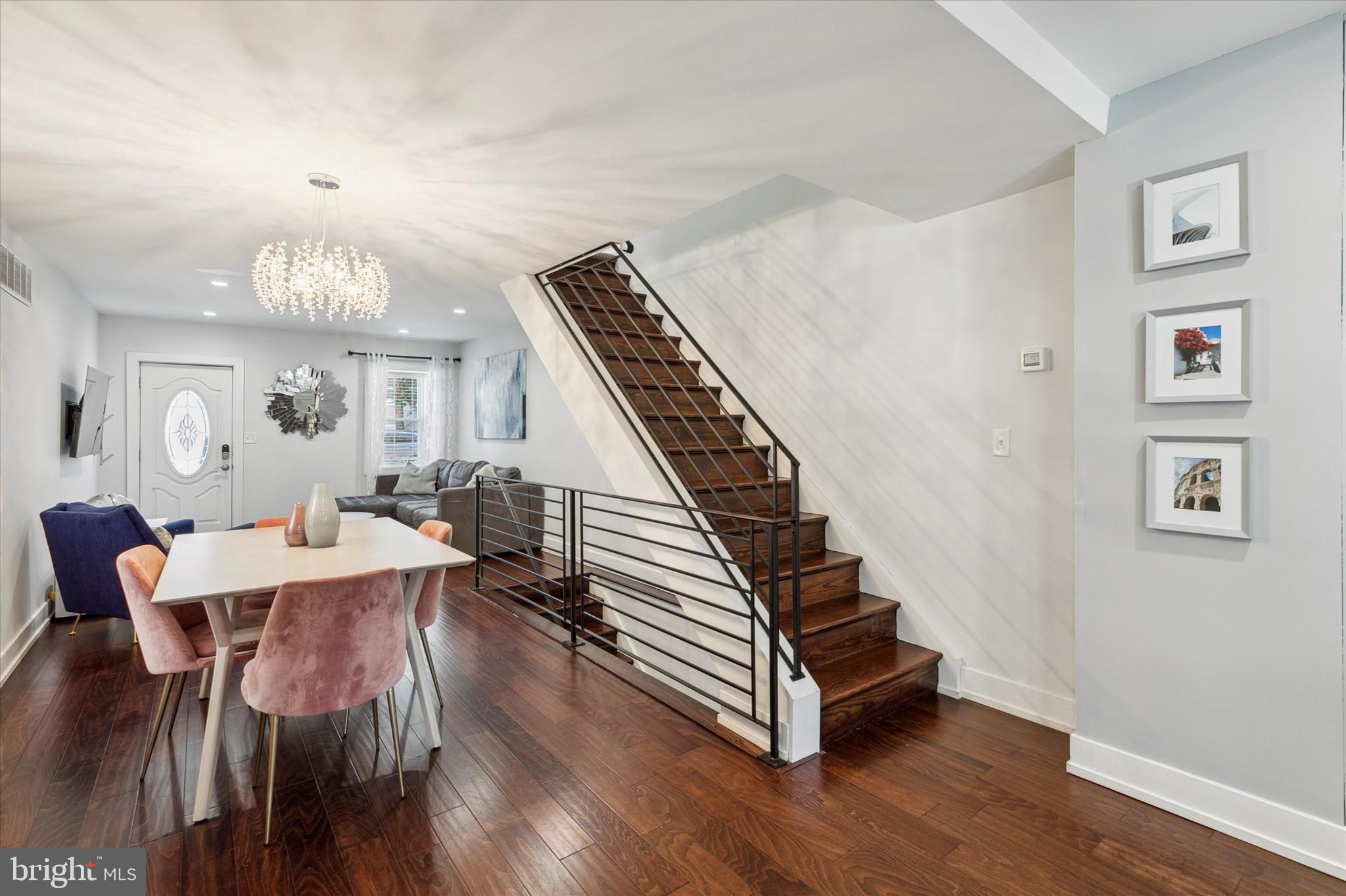 128 Maple St