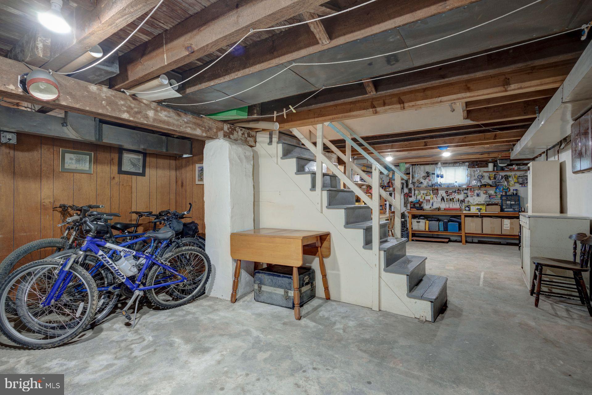 1140 Grovania Ave