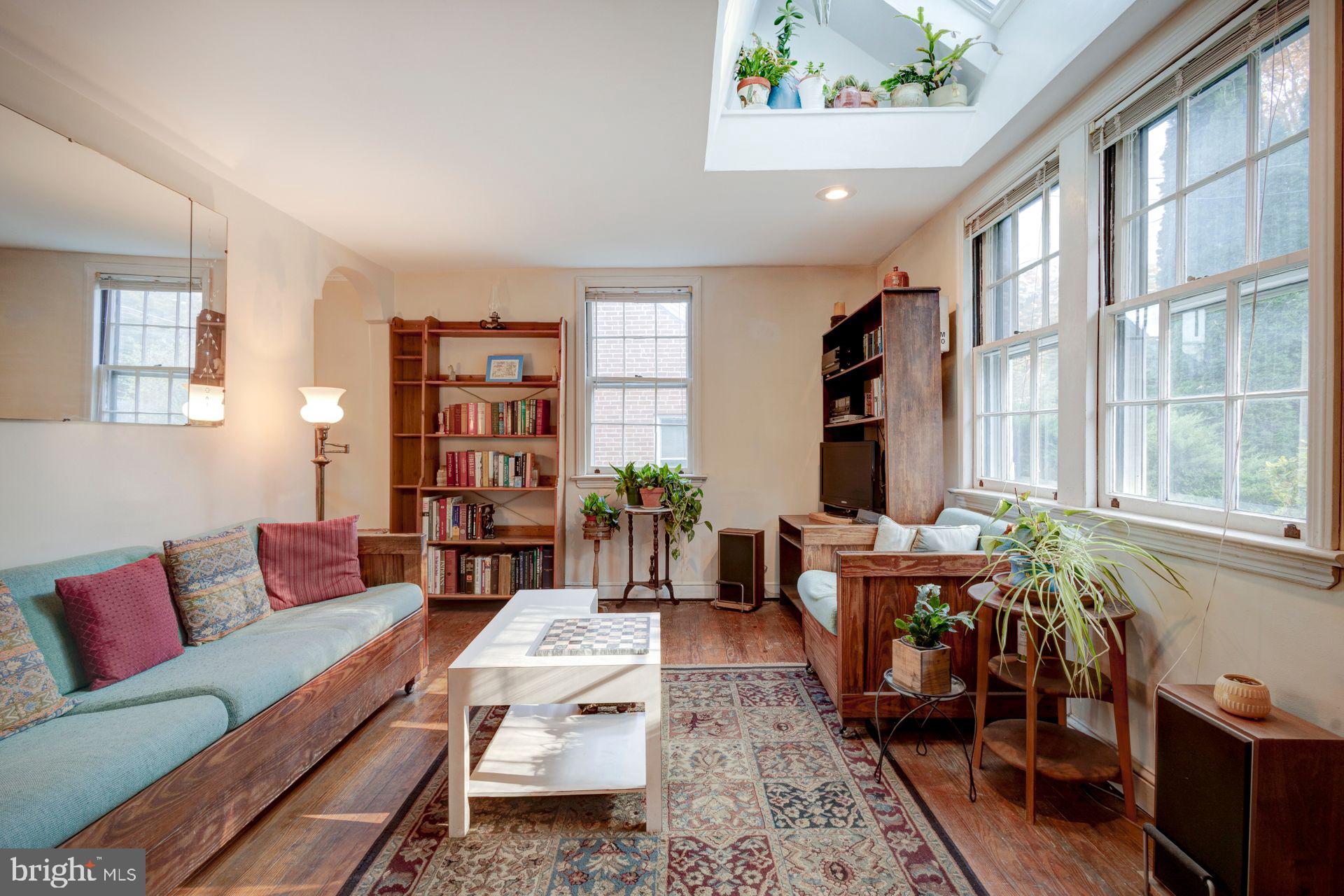 1140 Grovania Ave
