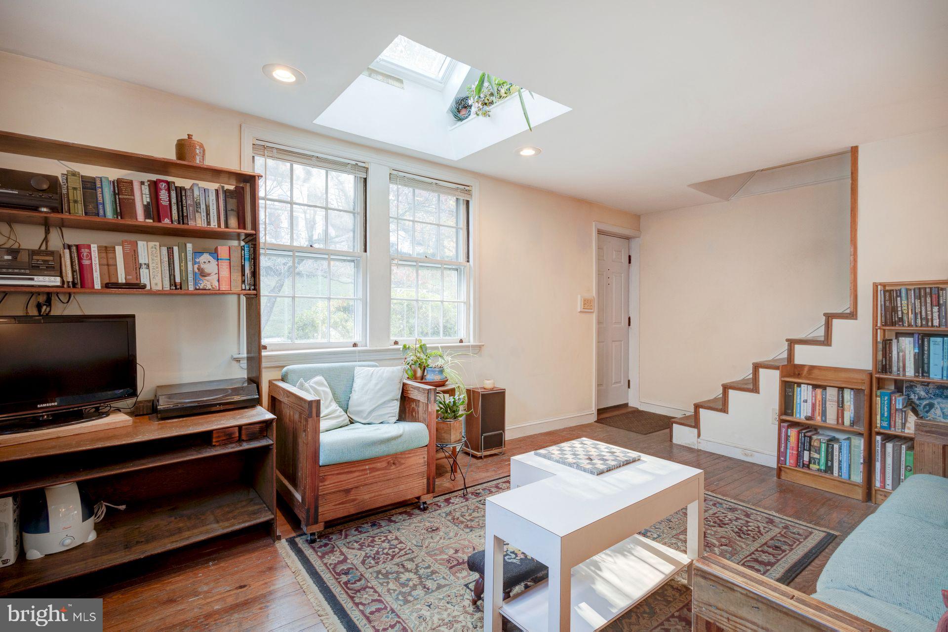 1140 Grovania Ave