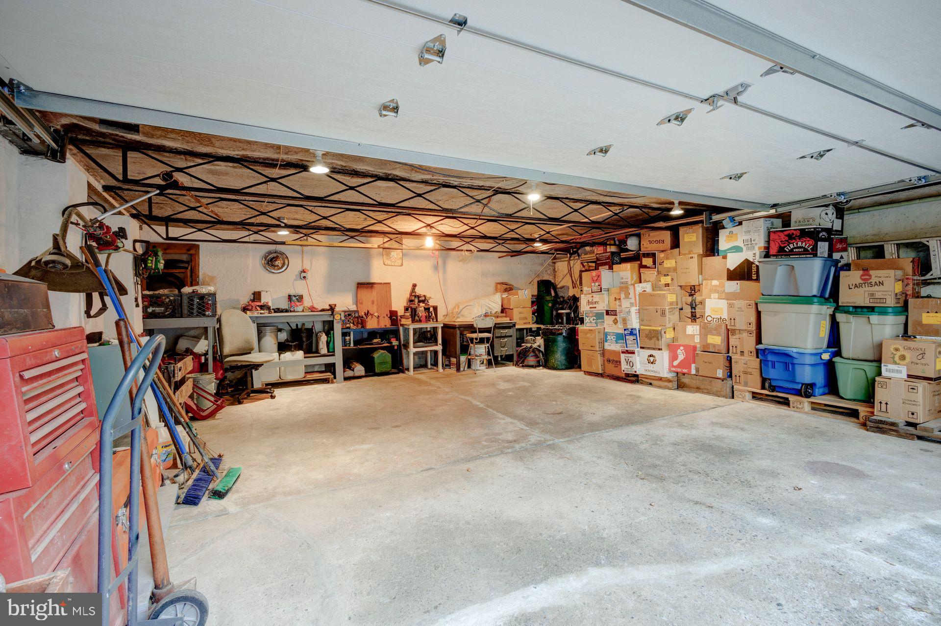 1140 Grovania Ave