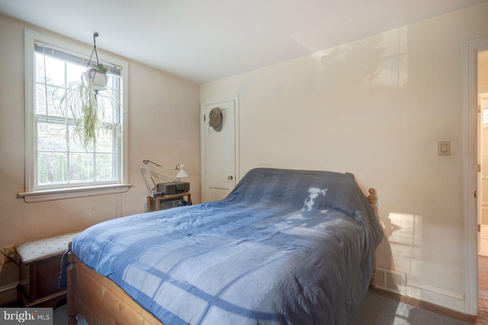 1140 Grovania Ave