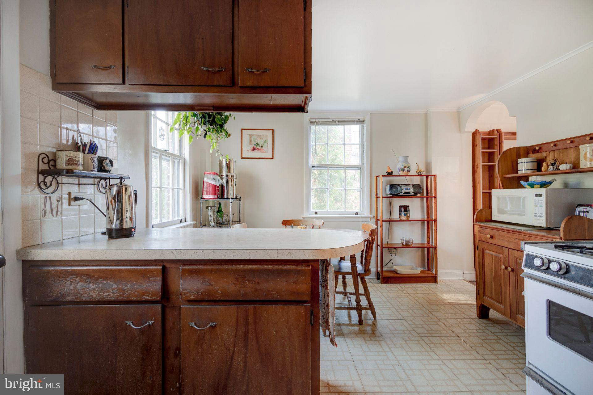 1140 Grovania Ave