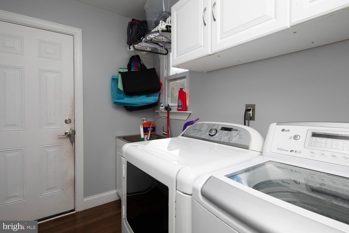106 Glasgow Cir
