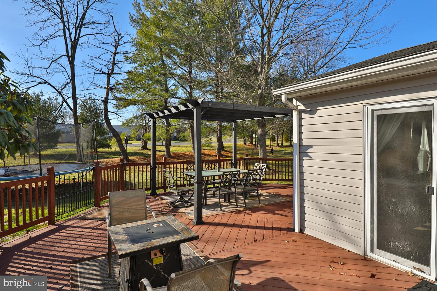 106 Glasgow Cir
