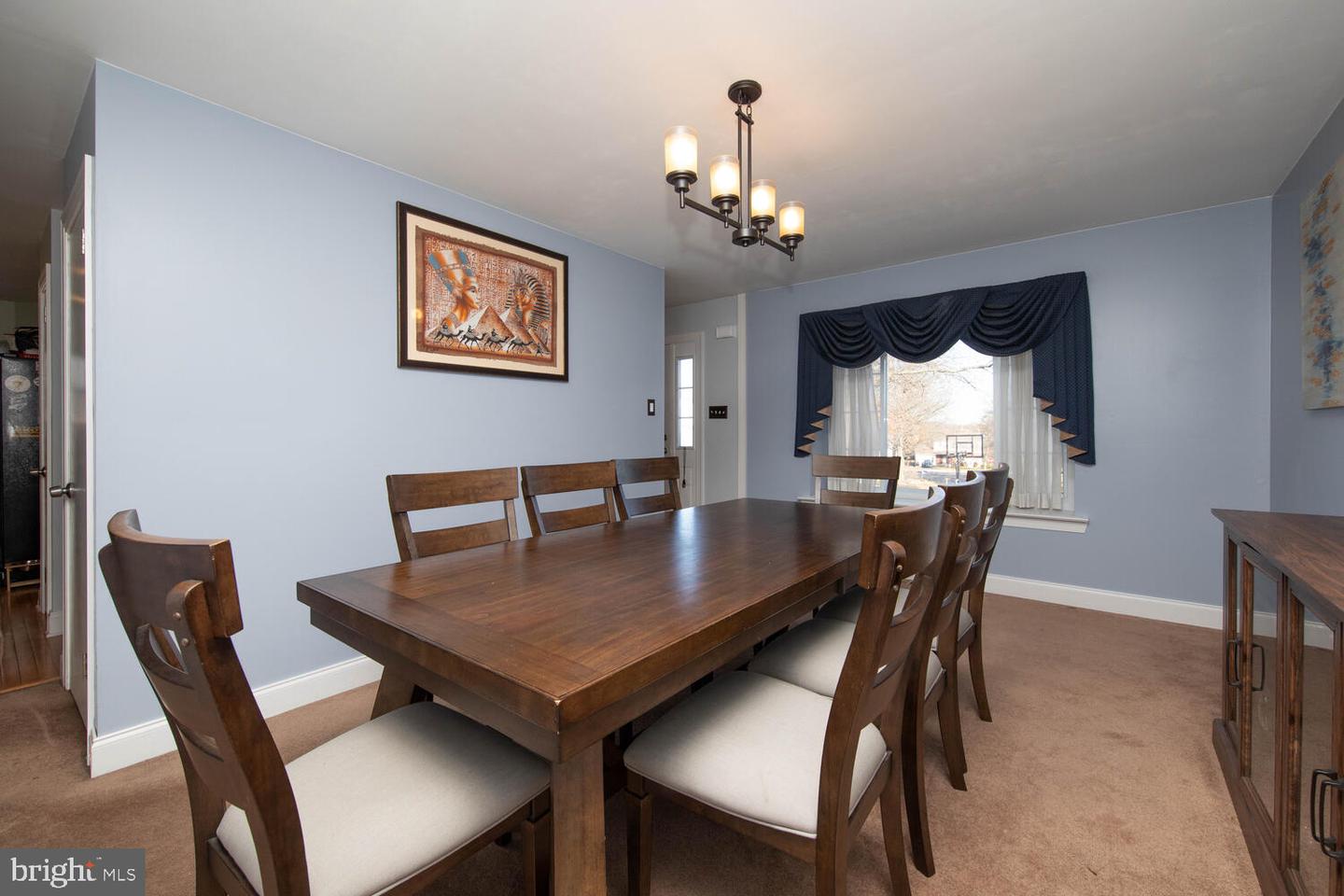 106 Glasgow Cir