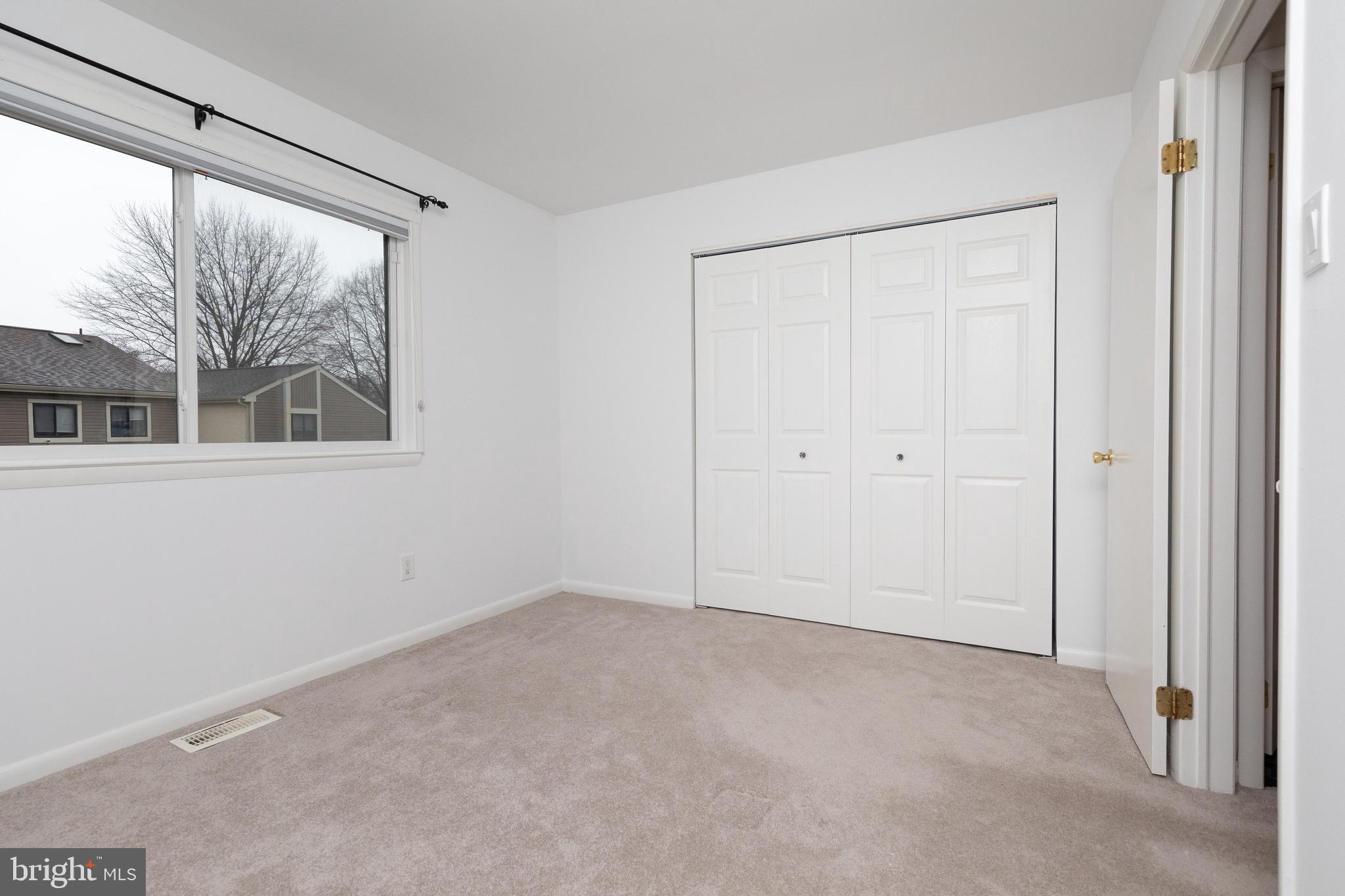 33 Ash Stoker Ln