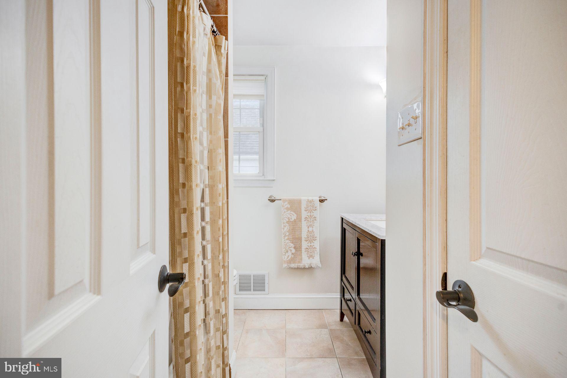 2 Northview Dr