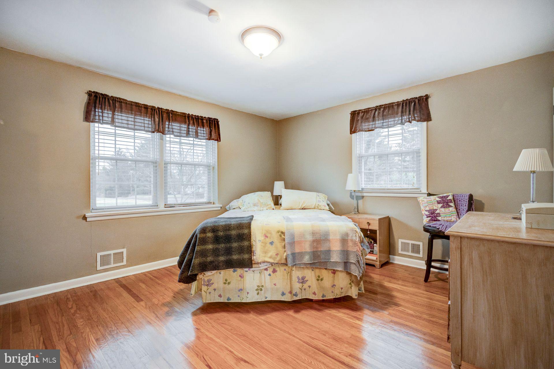 2 Northview Dr