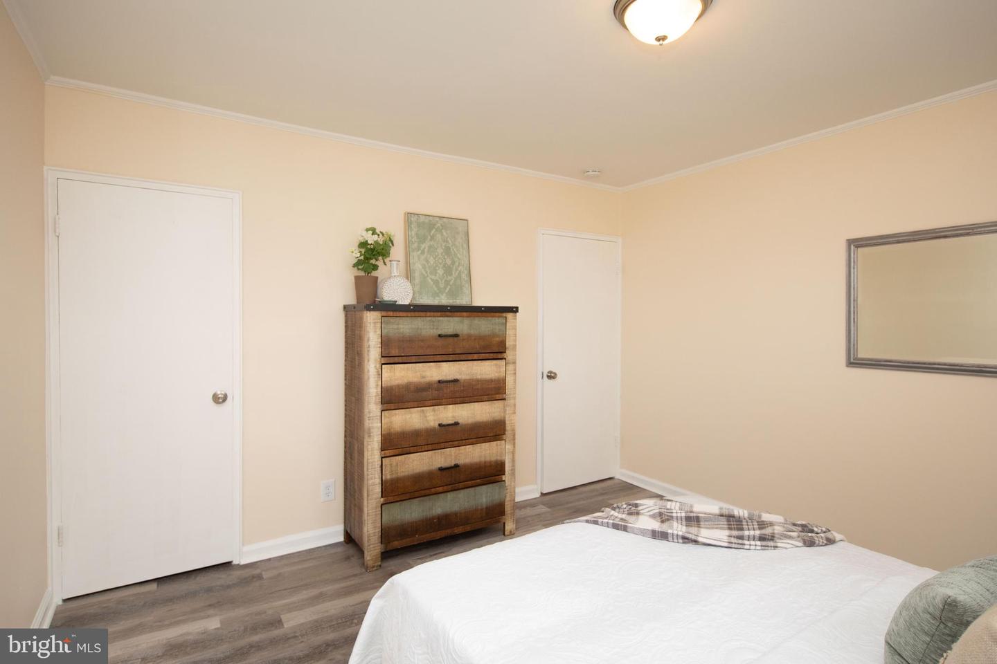 360 Crossfield Rd
