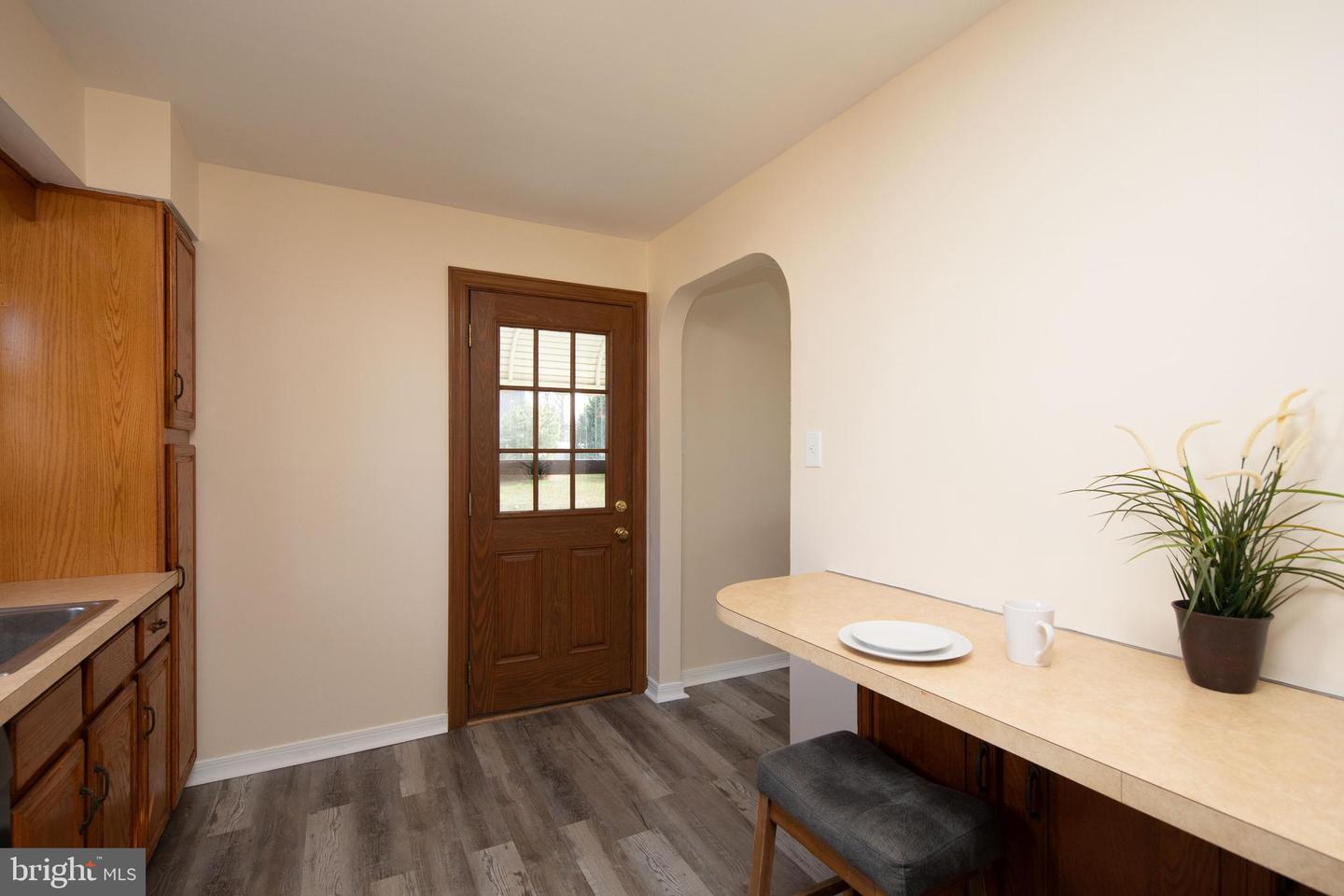 360 Crossfield Rd
