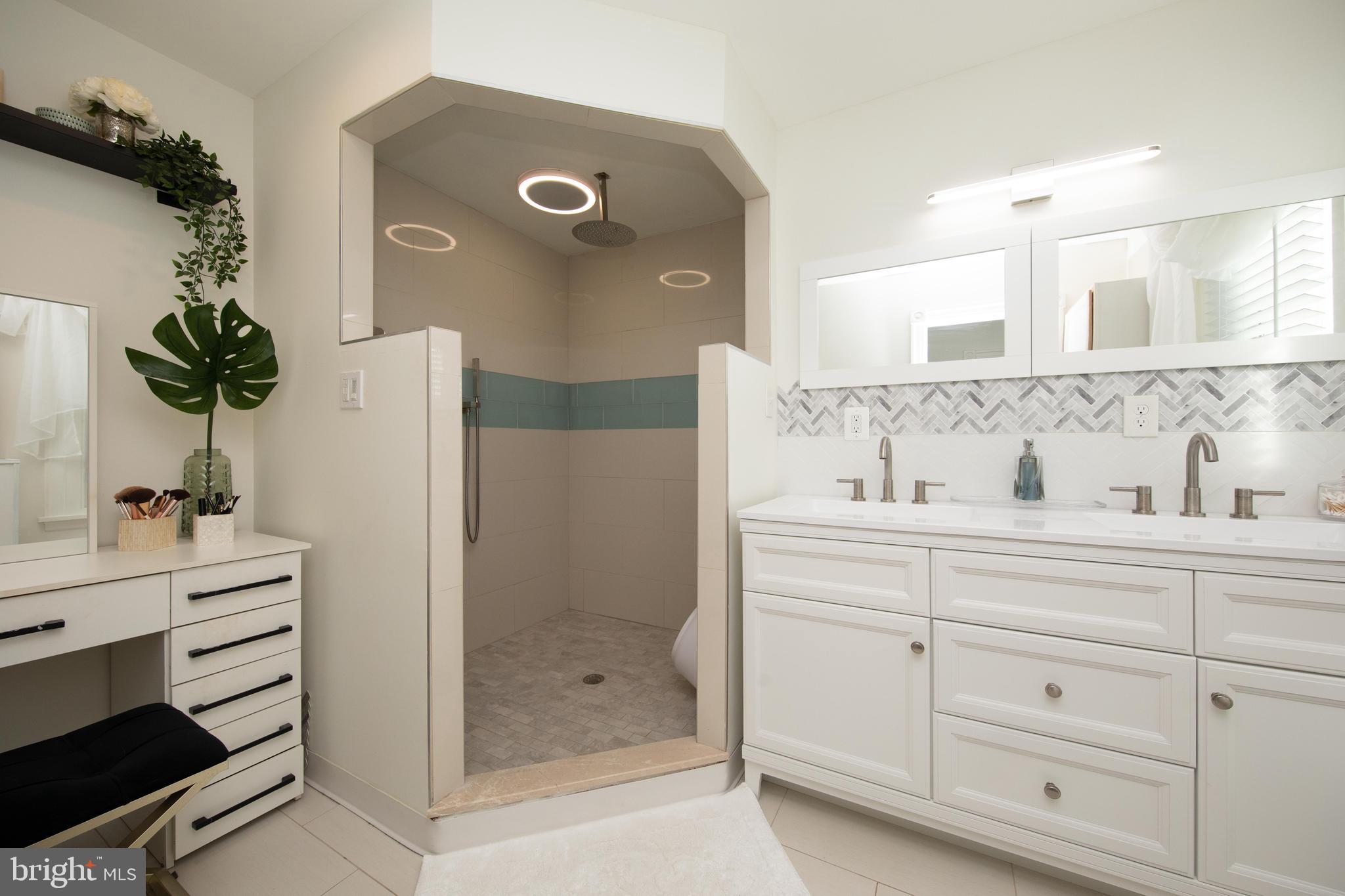 7831 Flourtown Avenue