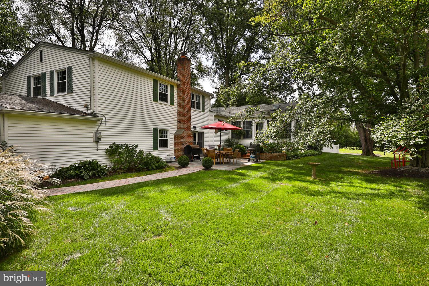 1568 Blair Ln