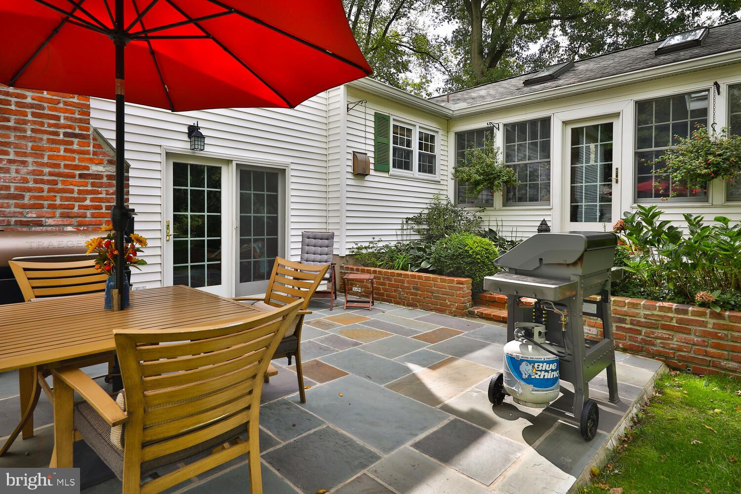 1568 Blair Ln