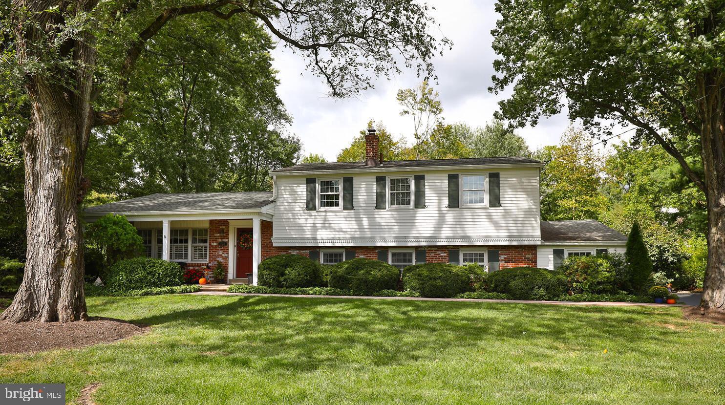 1568 Blair Ln