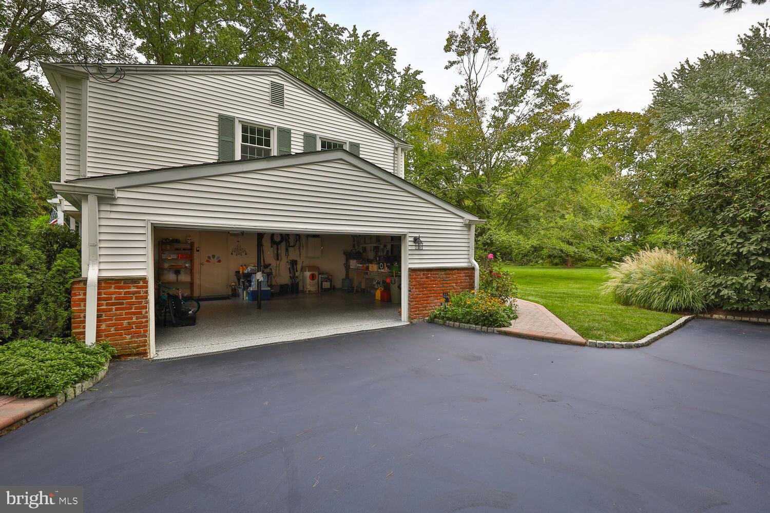 1568 Blair Ln