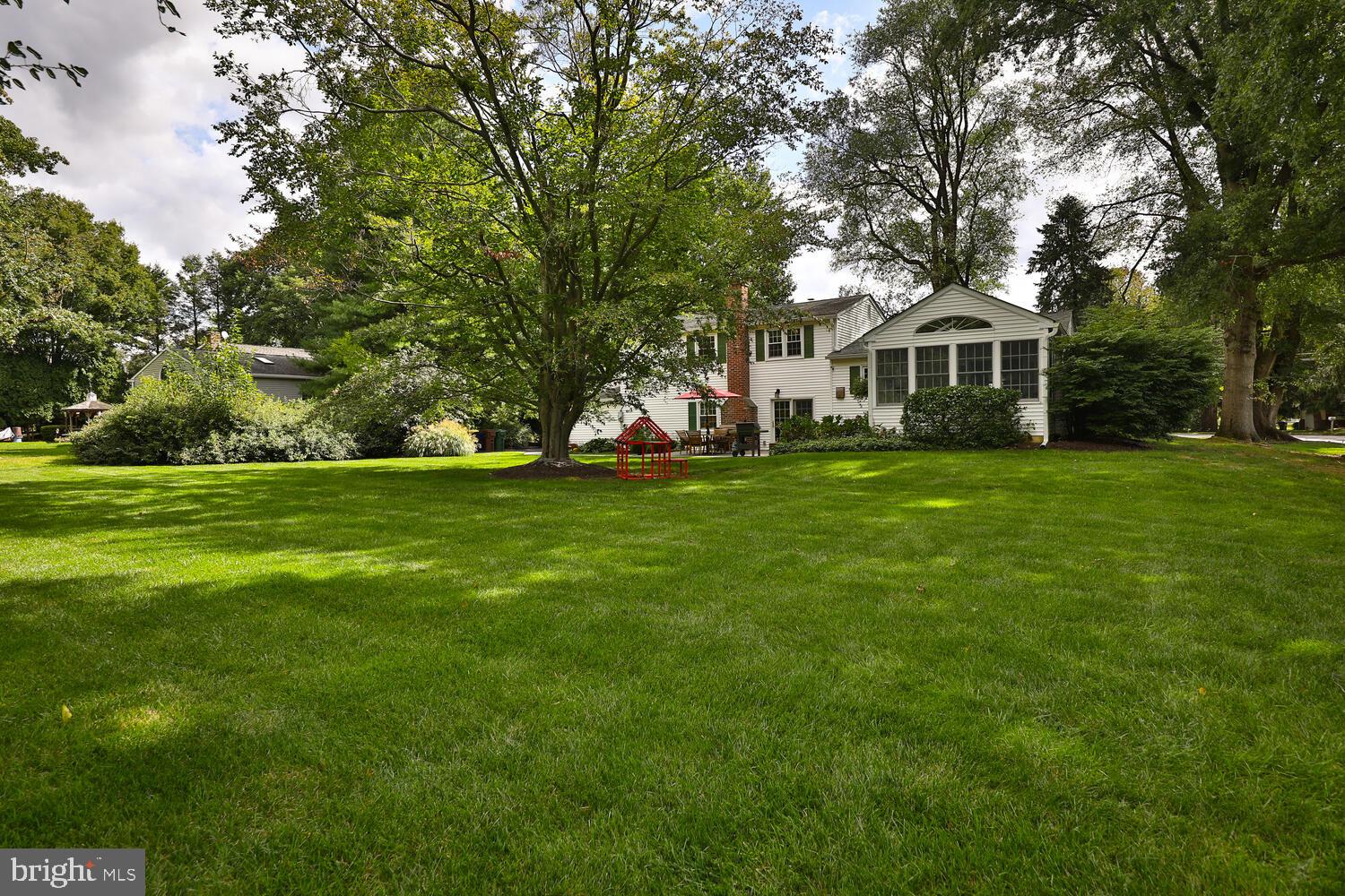 1568 Blair Ln