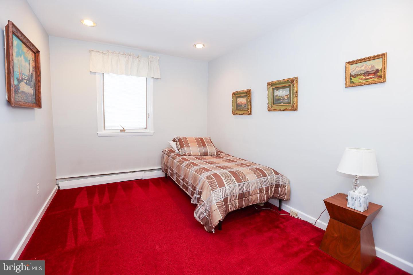 714 Oxford Rd