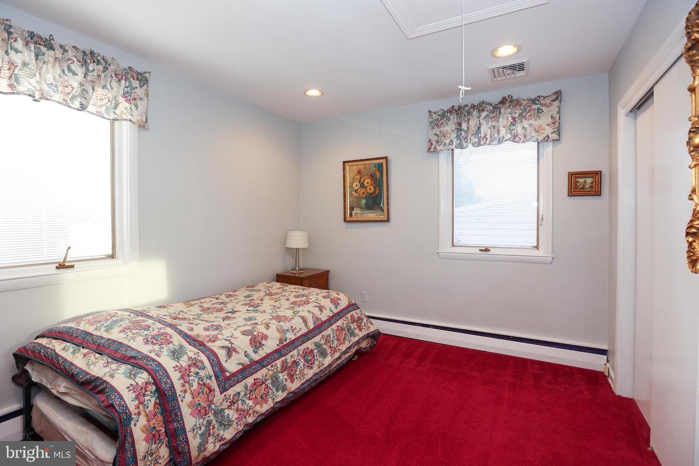 714 Oxford Rd