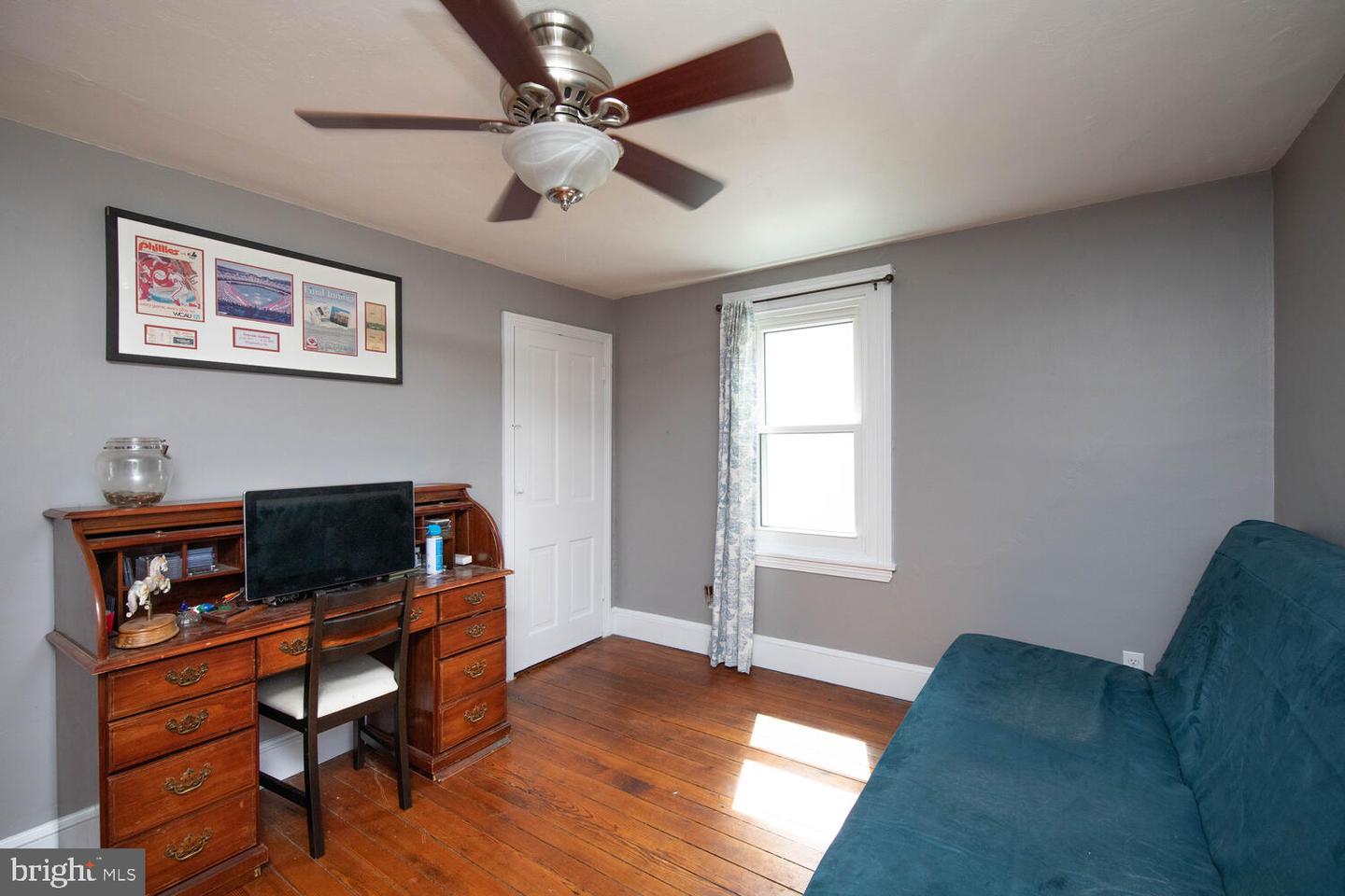 219 W Laurel Ave