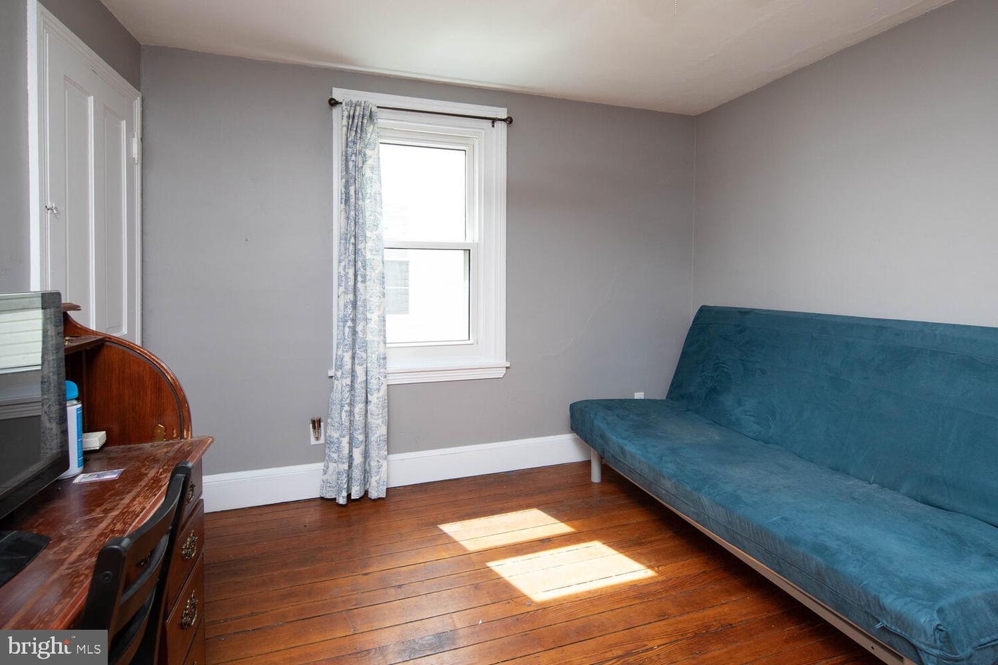219 W Laurel Ave