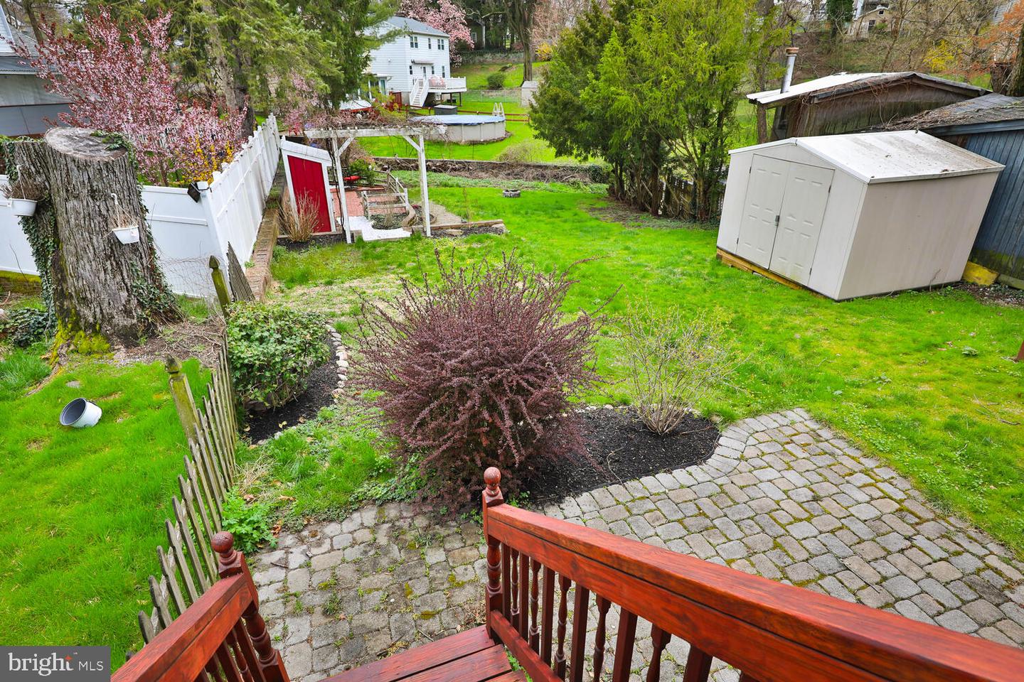 219 W Laurel Ave