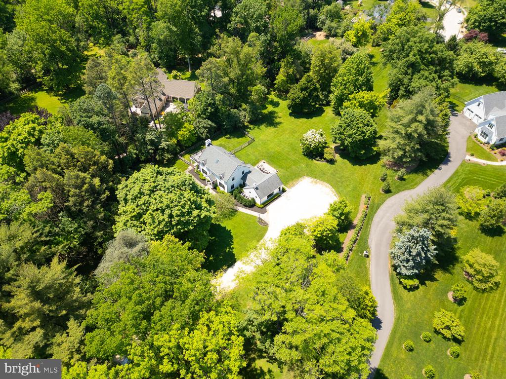 401 E Mill Rd