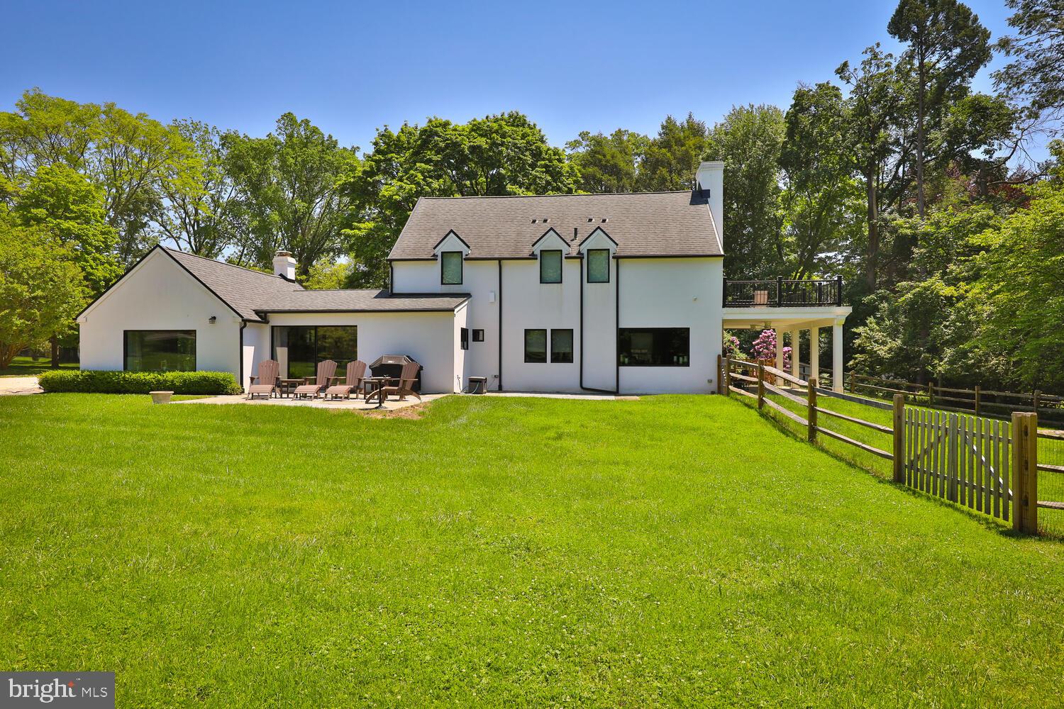 401 E Mill Rd