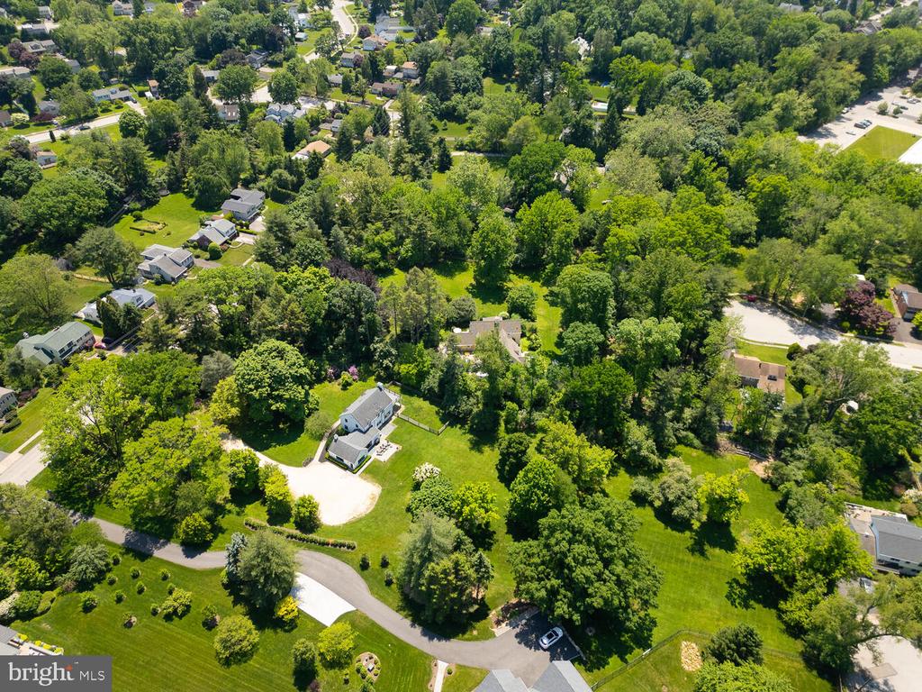 401 E Mill Rd