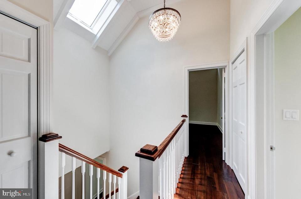 401 E Mill Rd